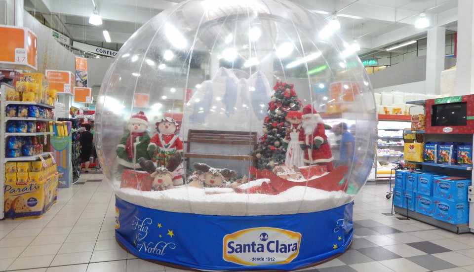 Globo Natalino encanta clientes do Supermercado Santa Clara de Carlos Barbosa | Blog Santa Clara