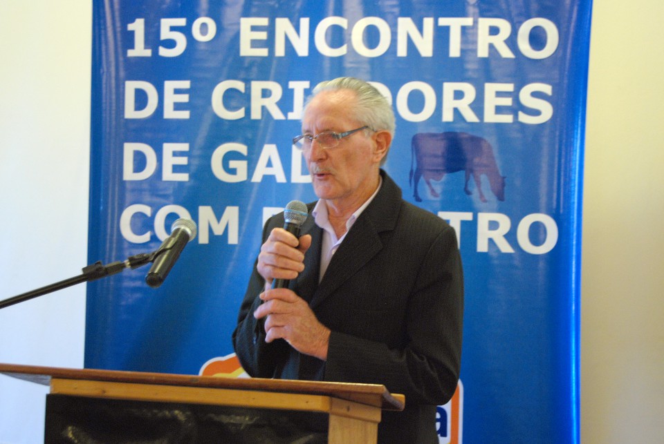 Futuro político, sucessão familiar e conforto animal foram debatidos no 15º Encontro de Criadores | Blog Santa Clara