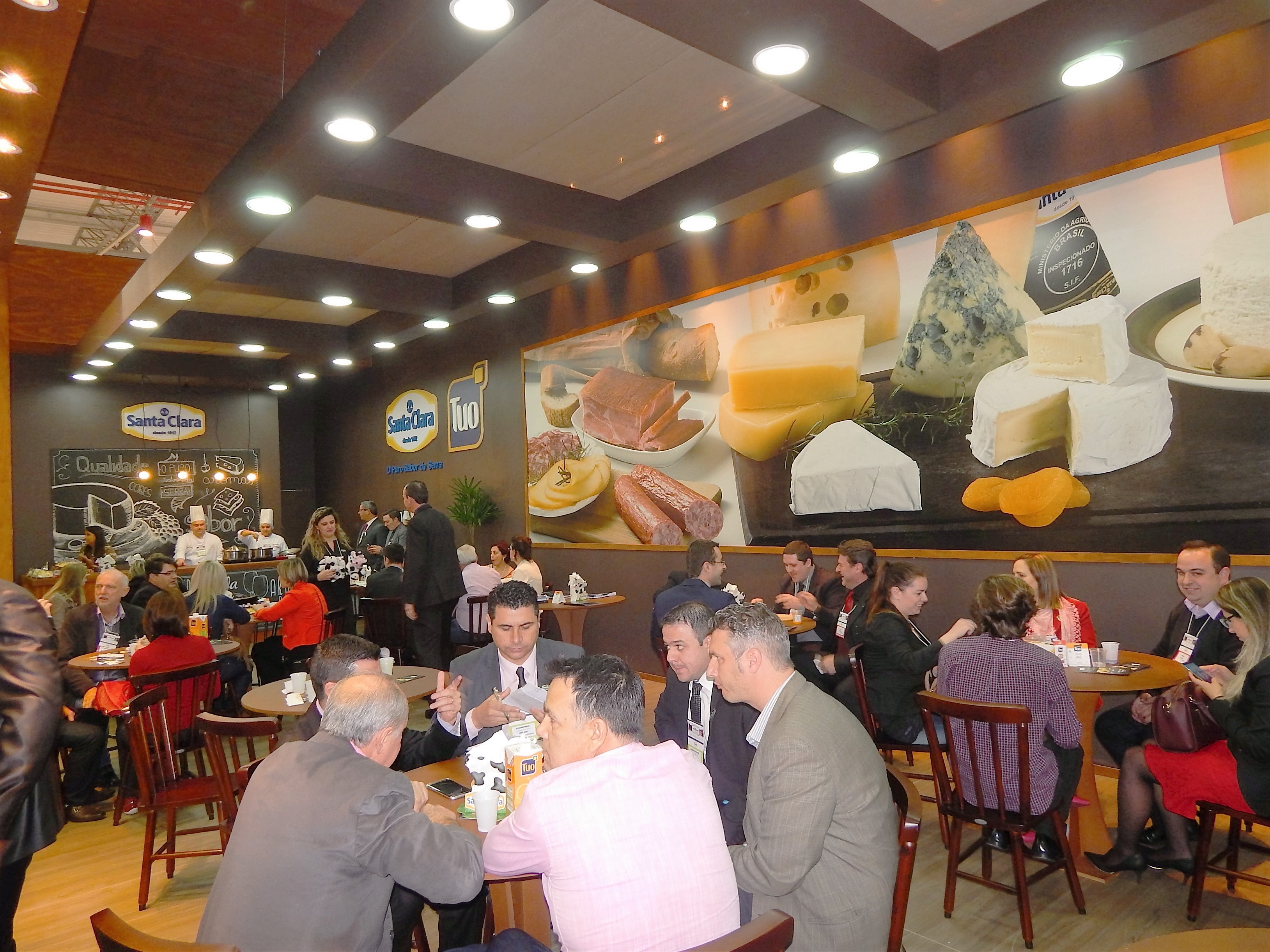 Santa Clara apresenta novos produtos na Expoagas 2016