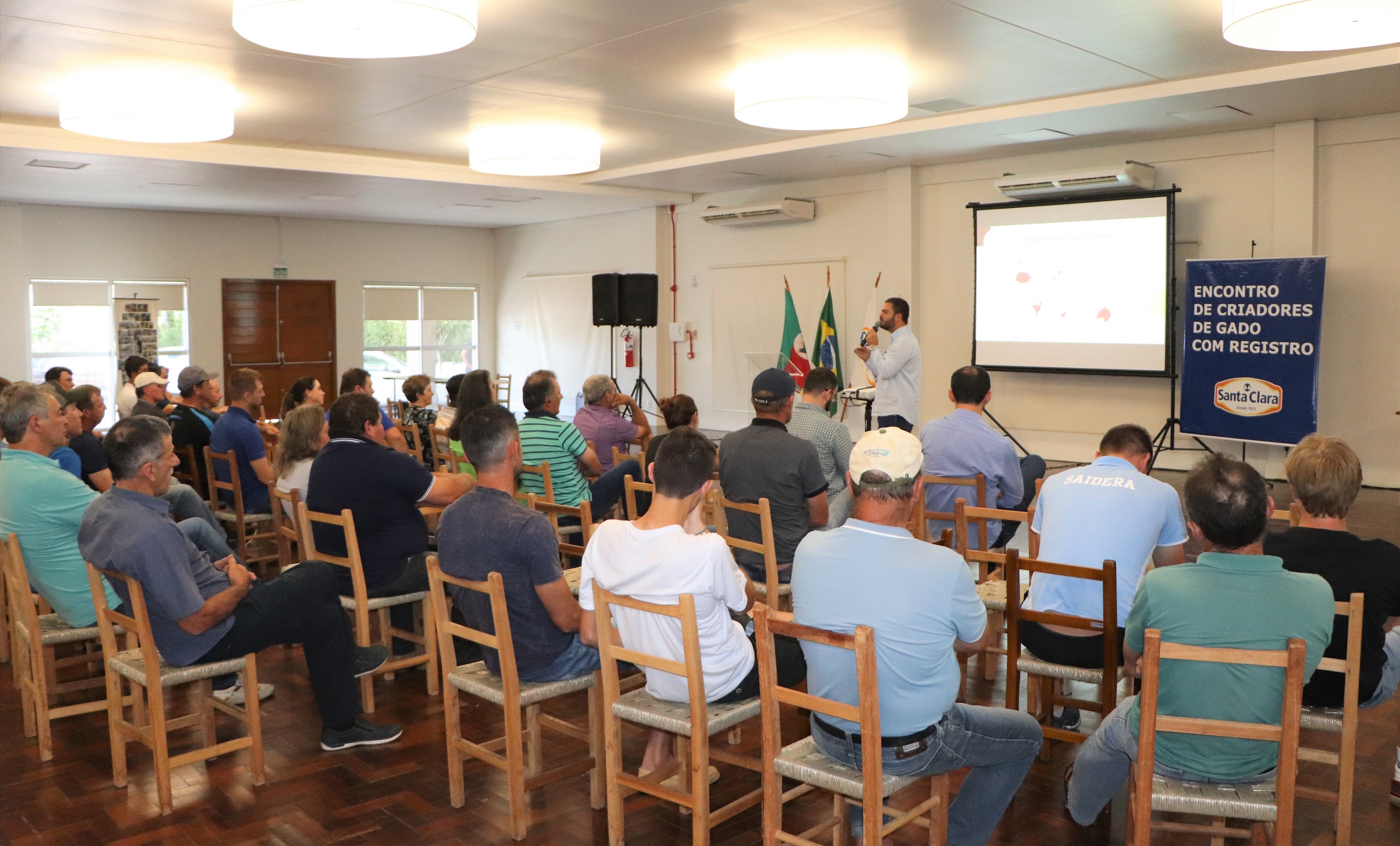 Santa Clara realiza o 19º Encontro de Criadores de Gado com Registro