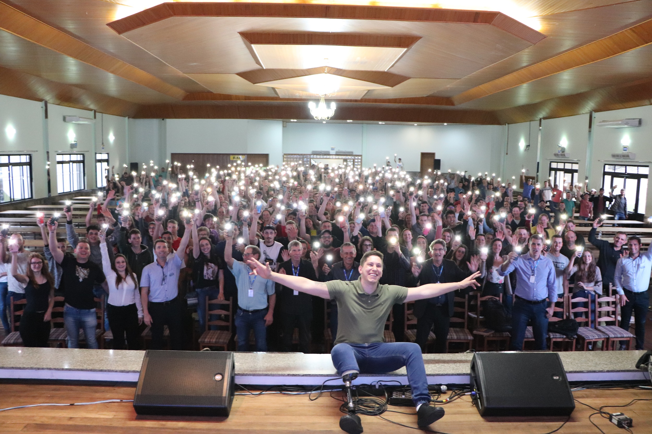 Encontro de Jovens da Cooperativa Santa Clara reúne mais de 500 pessoas em Paraí