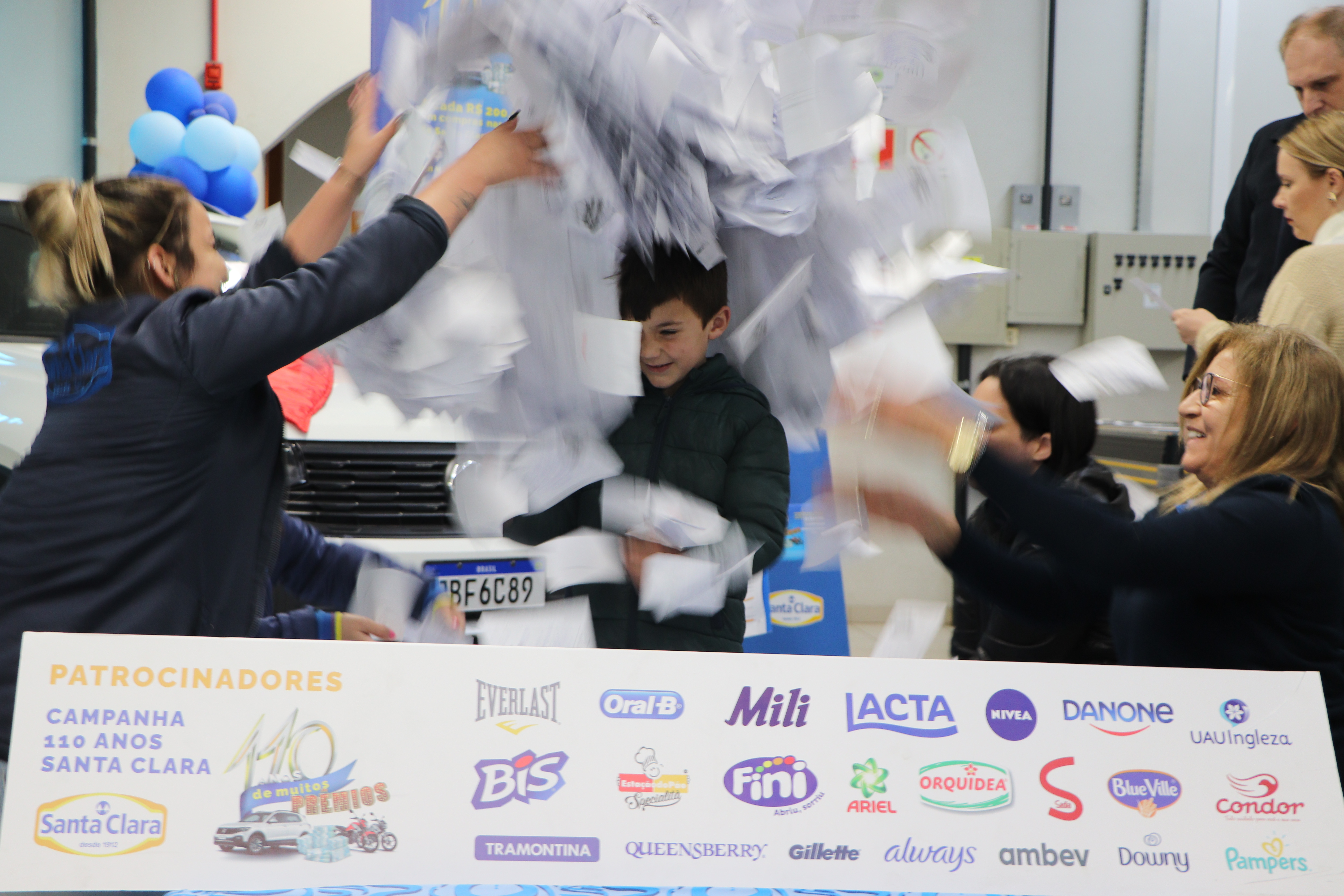 Santa Clara sorteia R$ 53.500 em vales-compras  