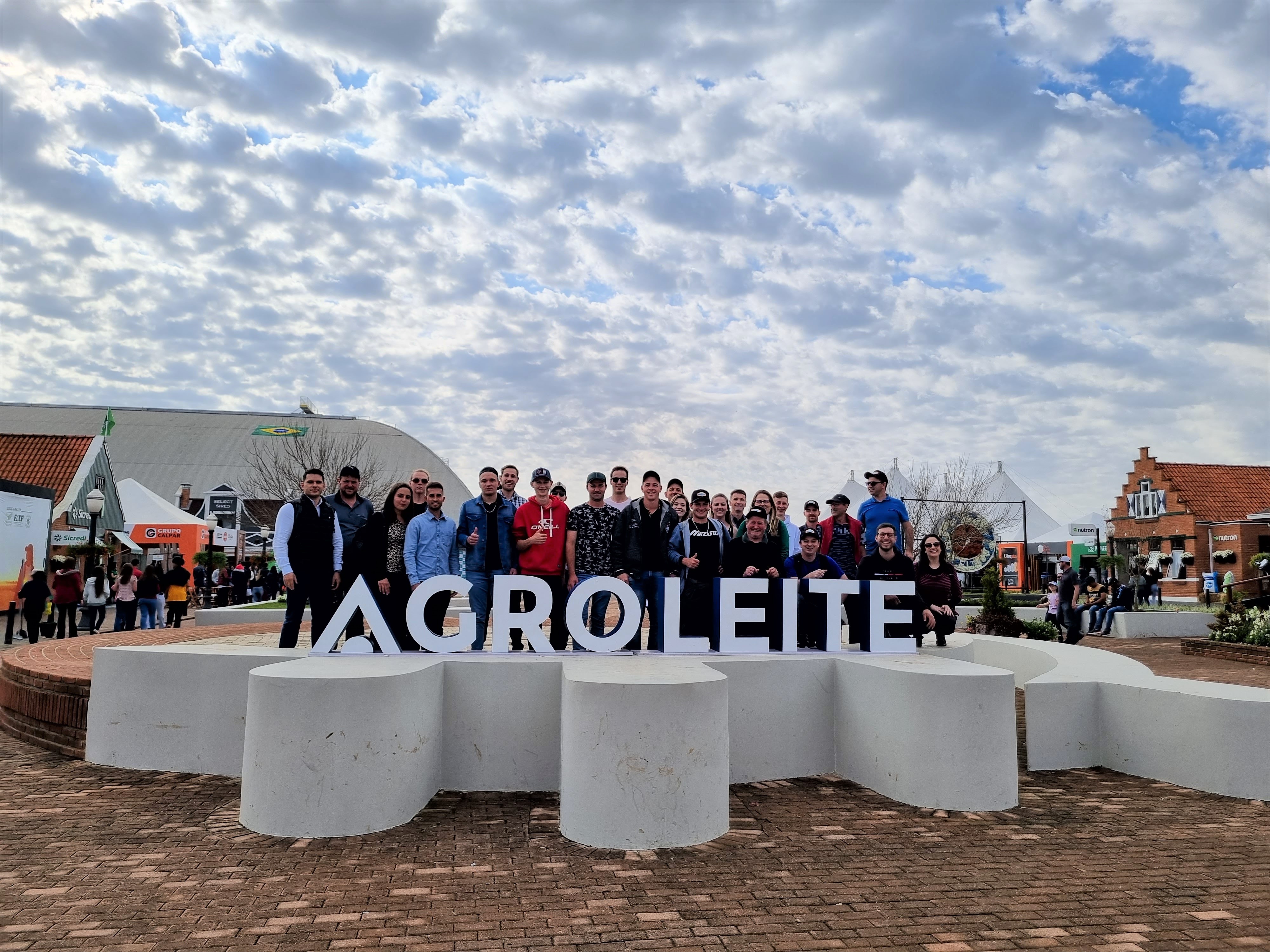 Associados fazem visita à Agroleite