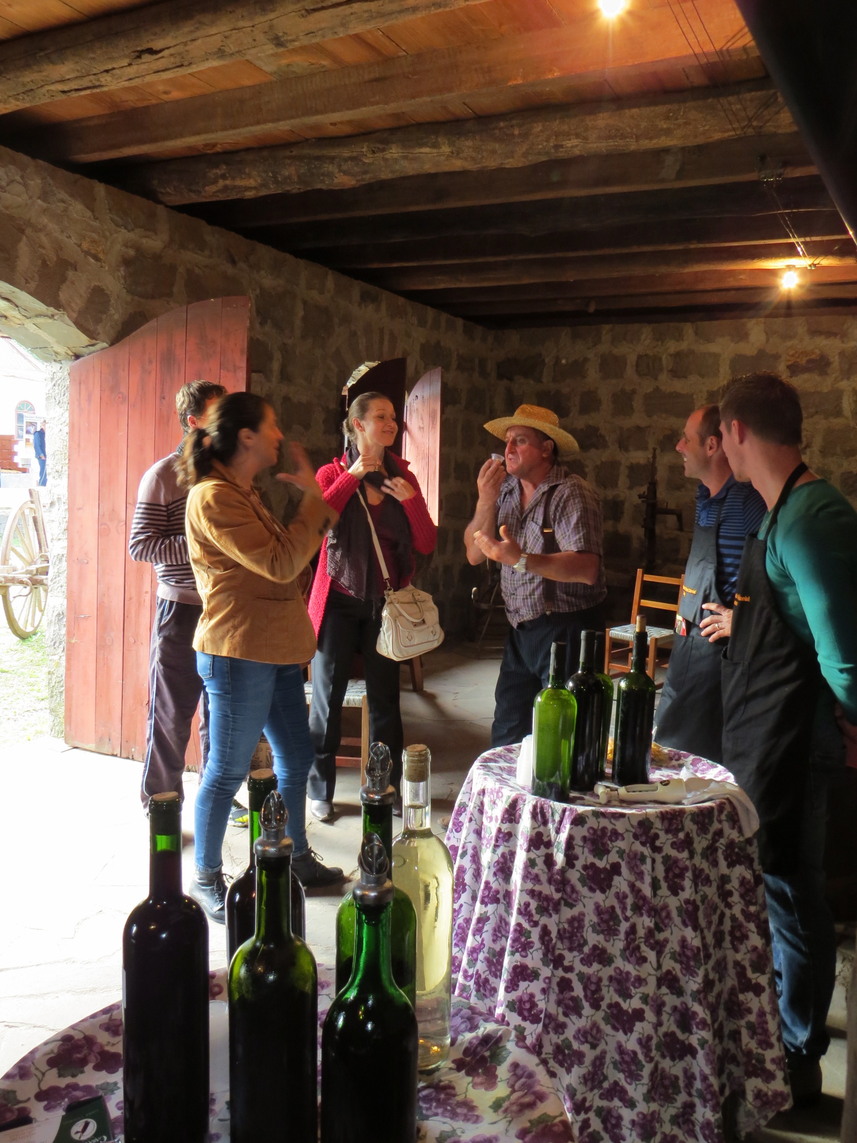 Vinho Colonial é divulgado na Expoclara