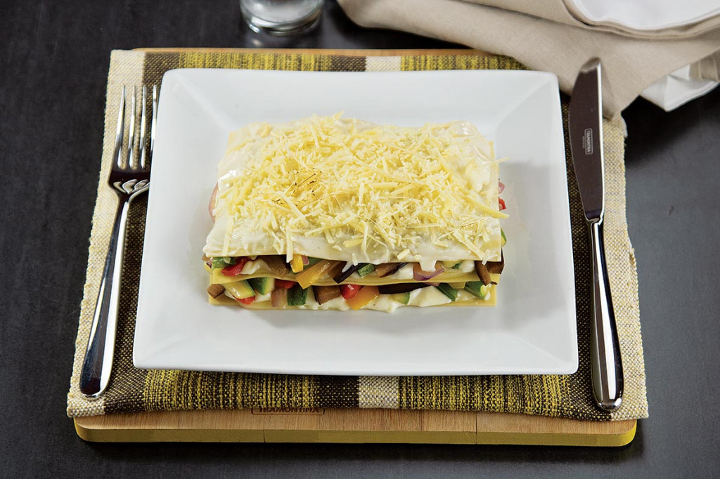 lasanha ortolana com queijo gruyère