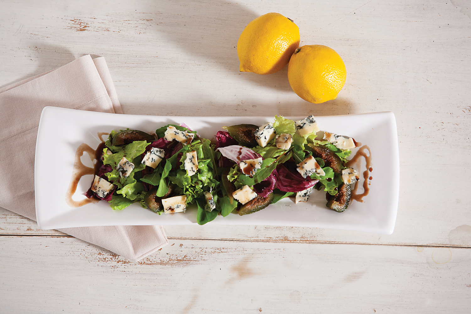 Mesclum de Folhas com Gorgonzola e Figos